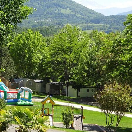 Camping - Piscine - Ccbaieb Montjoie-en-Couserans Bagian luar foto