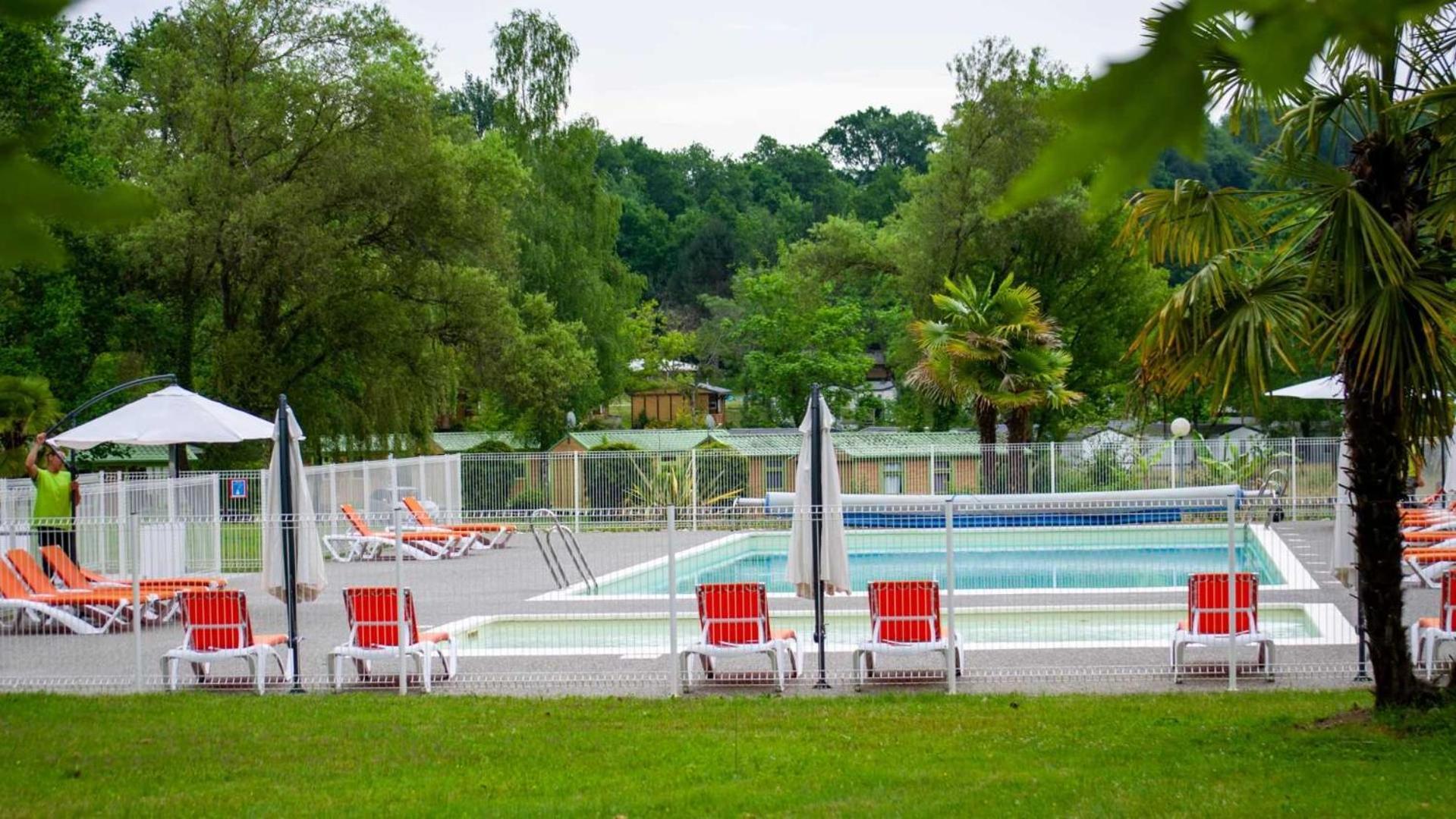 Camping - Piscine - Ccbaieb Montjoie-en-Couserans Bagian luar foto