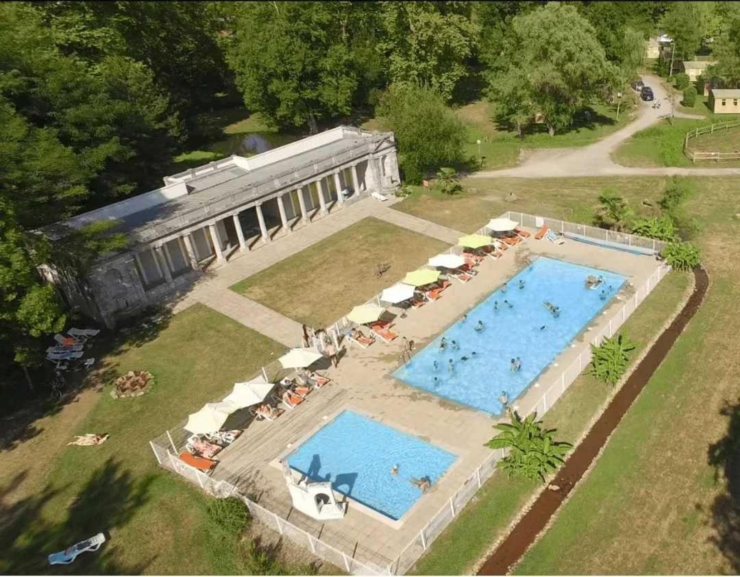Camping - Piscine - Ccbaieb Montjoie-en-Couserans Bagian luar foto