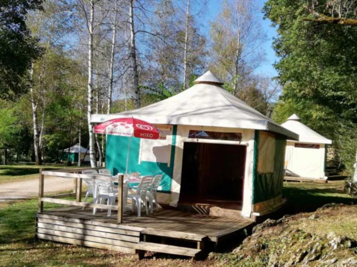 Camping - Piscine - Ccbaieb Montjoie-en-Couserans Bagian luar foto